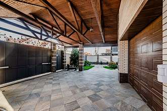 Дом, 2 этажа, 375 м2, 8 сот.