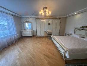 Дом, 3 этажа, 182 м2, 4 сот.