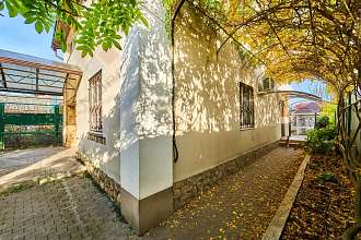 Дом, 2 этажа, 191 м2, 4 сот.