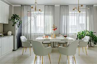 Дом, 3 этажа, 192 м2, 10 сот.