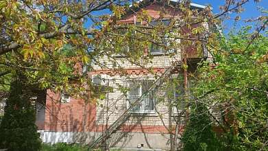 Дача, 3 этажа, 120 м2, 4 сот.