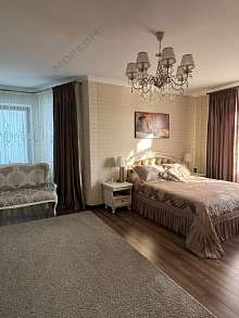 Дом, 2 этажа, 262 м2, 8 сот.