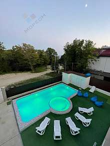 Дом, 2 этажа, 440 м2, 8 сот.