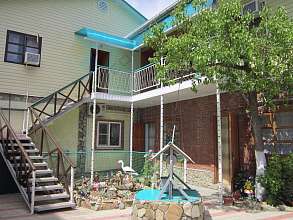 Дом, 2 этажа, 338 м2, 8 сот.