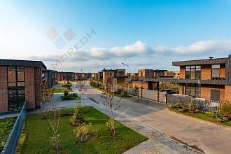 Дуплекс, 2 этажа, 137 м2, 2 сот.