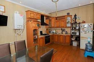 Дом, 2 этажа, 94 м2, 4 сот.