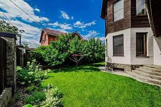 Дом, 2 этажа, 300 м2, 8 сот.