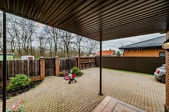 Дом, 2 этажа, 181 м2, 8 сот.