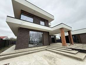 Дача, 3 этажа, 255 м2, 7 сот.