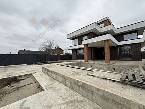 Дача, 3 этажа, 255 м2, 7 сот.