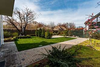 Дом, 2 этажа, 214 м2, 8 сот.