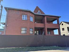 Дом, 3 этажа, 465 м2, 10 сот.