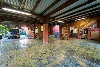 Дом, 3 этажа, 341 м2, 14 сот.