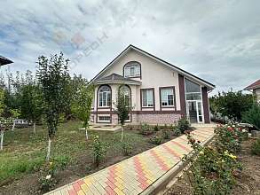 Дом, 3 этажа, 230 м2, 10 сот.