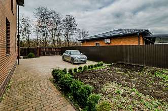 Дом, 2 этажа, 181 м2, 8 сот.