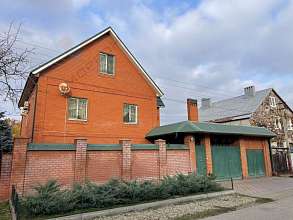 Дом, 3 этажа, 208 м2, 6 сот.