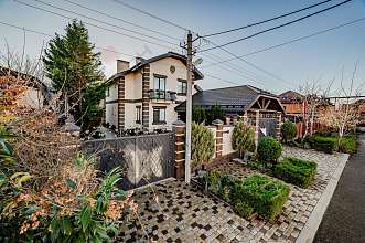 Дом, 2 этажа, 375 м2, 8 сот.