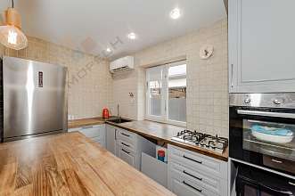 Дом, 2 этажа, 137 м2, 5 сот.