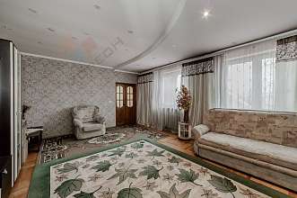 Дом, 3 этажа, 181 м2, 2 сот.