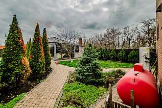 Дом, 2 этажа, 181 м2, 8 сот.