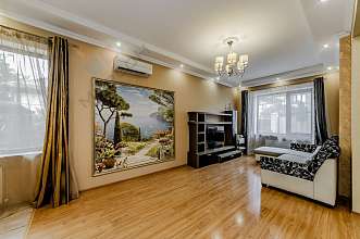 Дом, 2 этажа, 245 м2, 8 сот.