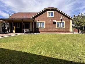 Дом, 2 этажа, 252 м2, 10 сот.