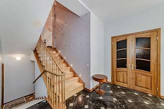 Дом, 3 этажа, 621 м2, 24 сот.