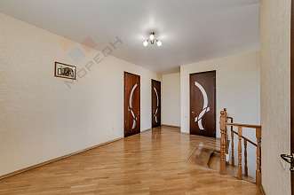 Дом, 2 этажа, 341 м2, 8 сот.