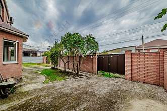 Дом, 2 этажа, 295 м2, 19 сот.