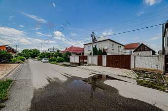 Дом, 2 этажа, 244 м2, 6 сот.