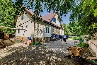 Дом, 2 этажа, 300 м2, 8 сот.