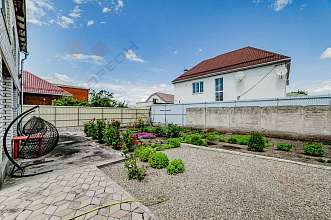 Дом, 2 этажа, 244 м2, 6 сот.