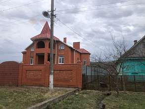 Дом, 3 этажа, 639 м2, 15 сот.