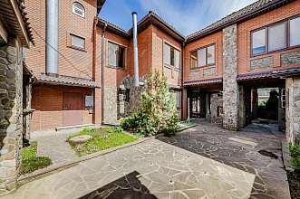 Дом, 2 этажа, 393 м2, 7 сот.