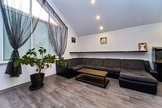 Дом, 3 этажа, 211 м2, 3 сот.