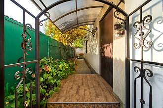 Дом, 2 этажа, 191 м2, 4 сот.