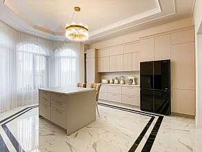 Дом, 2 этажа, 391 м2, 9 сот.