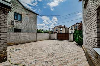 Дом, 2 этажа, 244 м2, 6 сот.