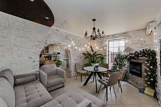 Дом, 2 этажа, 142 м2, 16 сот.