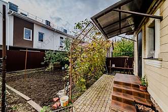 Дом, 2 этажа, 272 м2, 8 сот.