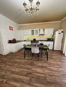 Дом, 2 этажа, 139 м2, 4 сот.