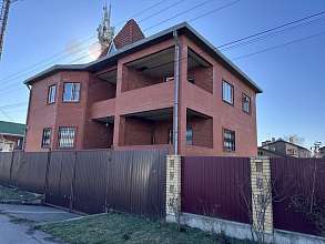 Дом, 3 этажа, 465 м2, 10 сот.