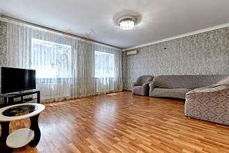 Дом, 1 этаж, 272 м2, 7 сот.