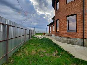 Дом, 3 этажа, 283 м2, 8 сот.