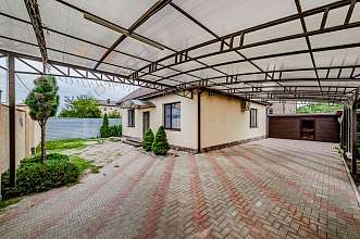 Дом, 2 этажа, 245 м2, 8 сот.