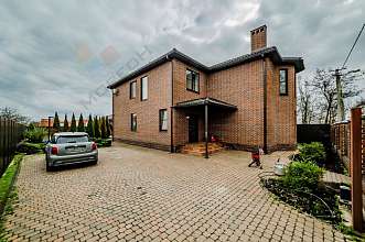 Дом, 2 этажа, 181 м2, 8 сот.