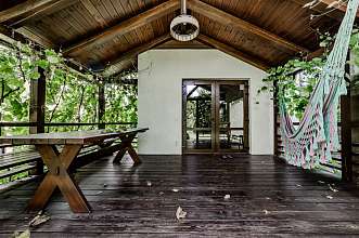 Дом, 2 этажа, 300 м2, 8 сот.