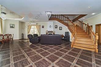 Дом, 2 этажа, 551 м2, 16 сот.