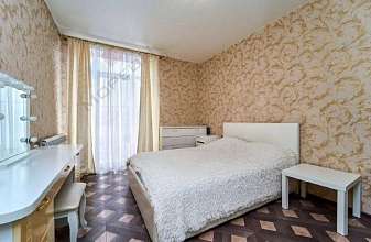 Дом, 3 этажа, 180 м2, 3 сот.