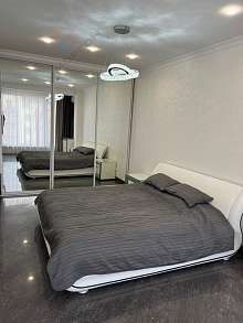 4-комнатная, 183 м2